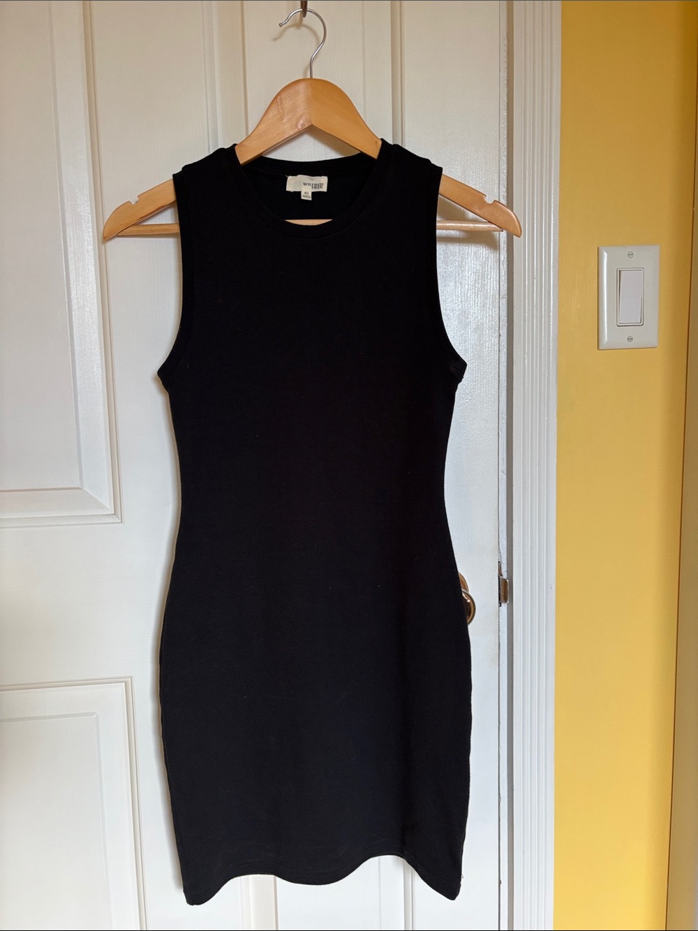 Wilfred Black Sleeveless Ribbed Bodycon Dress